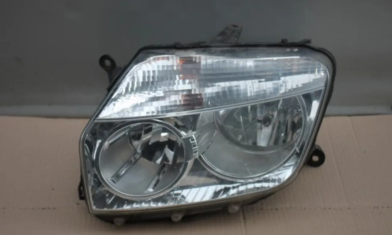 Far stanga DACIA DUSTER 2010-2018