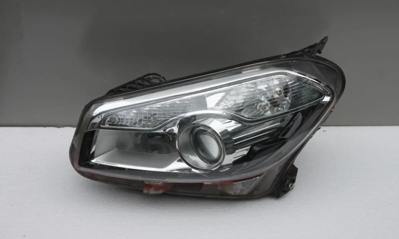 Far stanga NISSAN QASHQAI plus 2 2007-2015