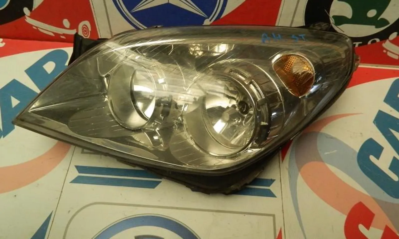 Far stanga OPEL ASTRA H TwinTop 2005-2010