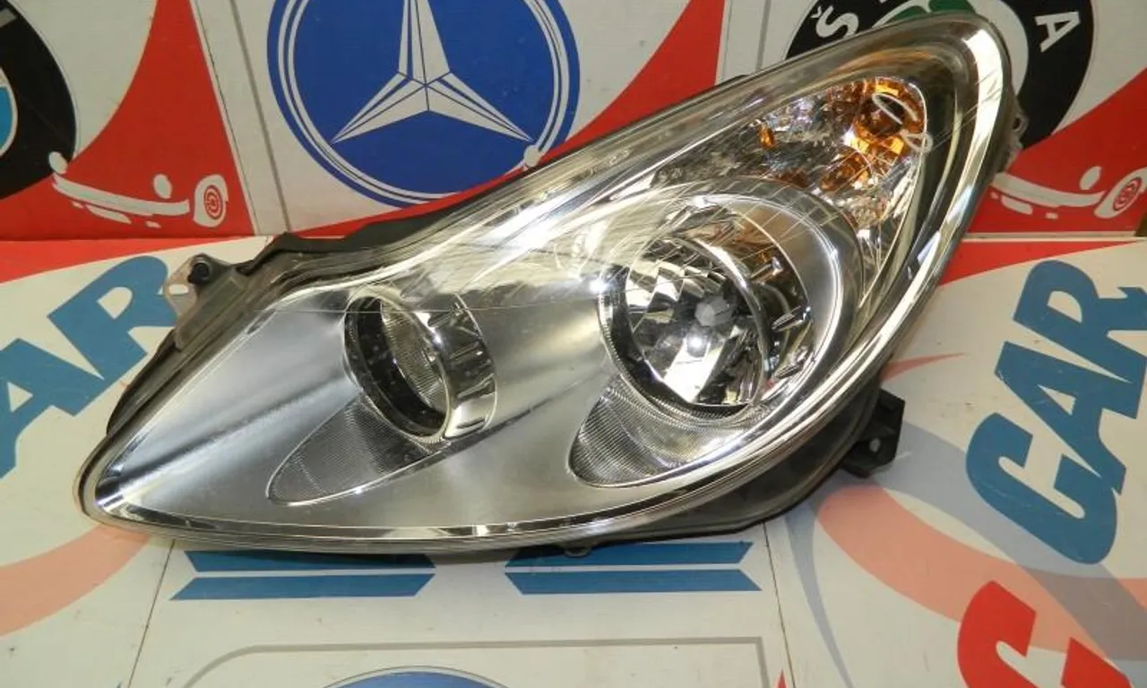 Far stanga OPEL CORSA D 2006-2015