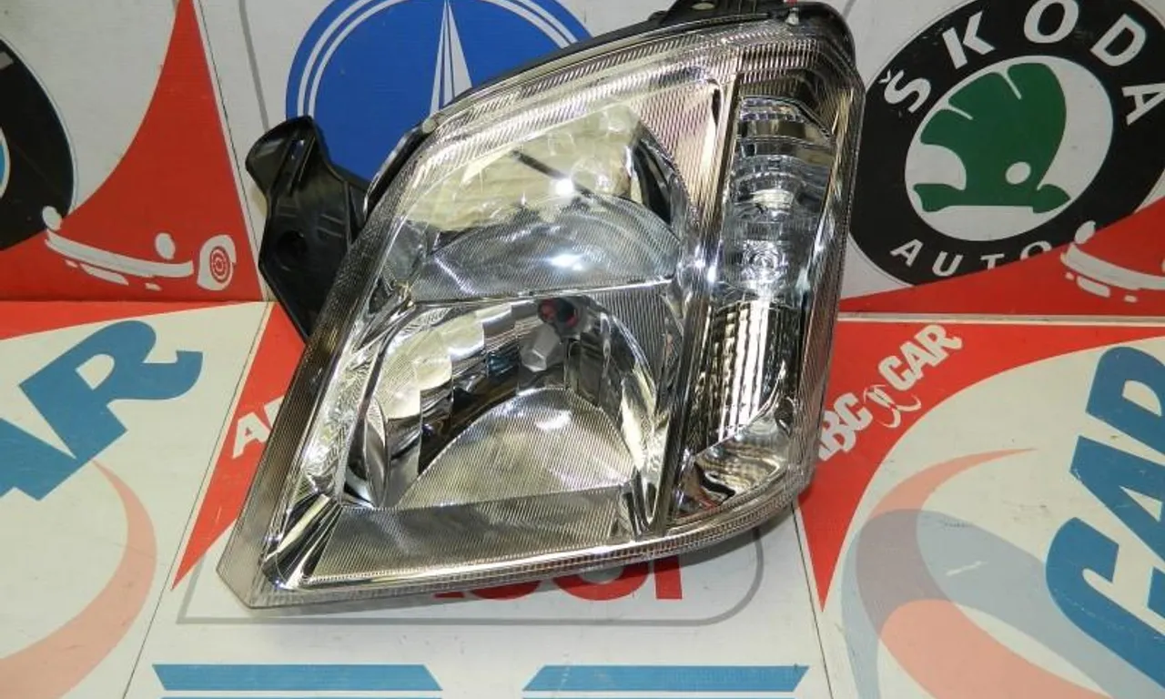 Far stanga OPEL MERIVA A 2003-2010