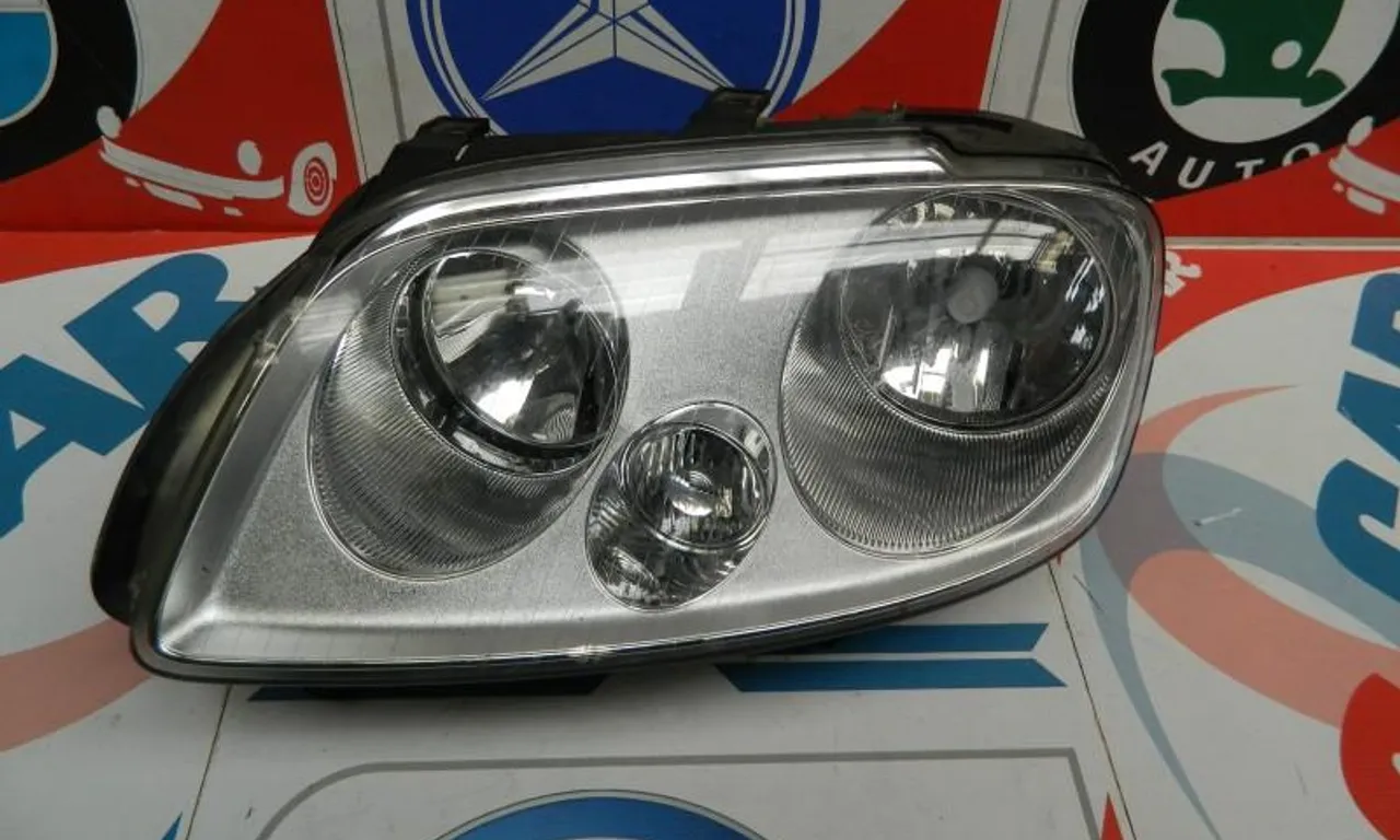 Far stanga VOLKSWAGEN CADDY III 2004-2016