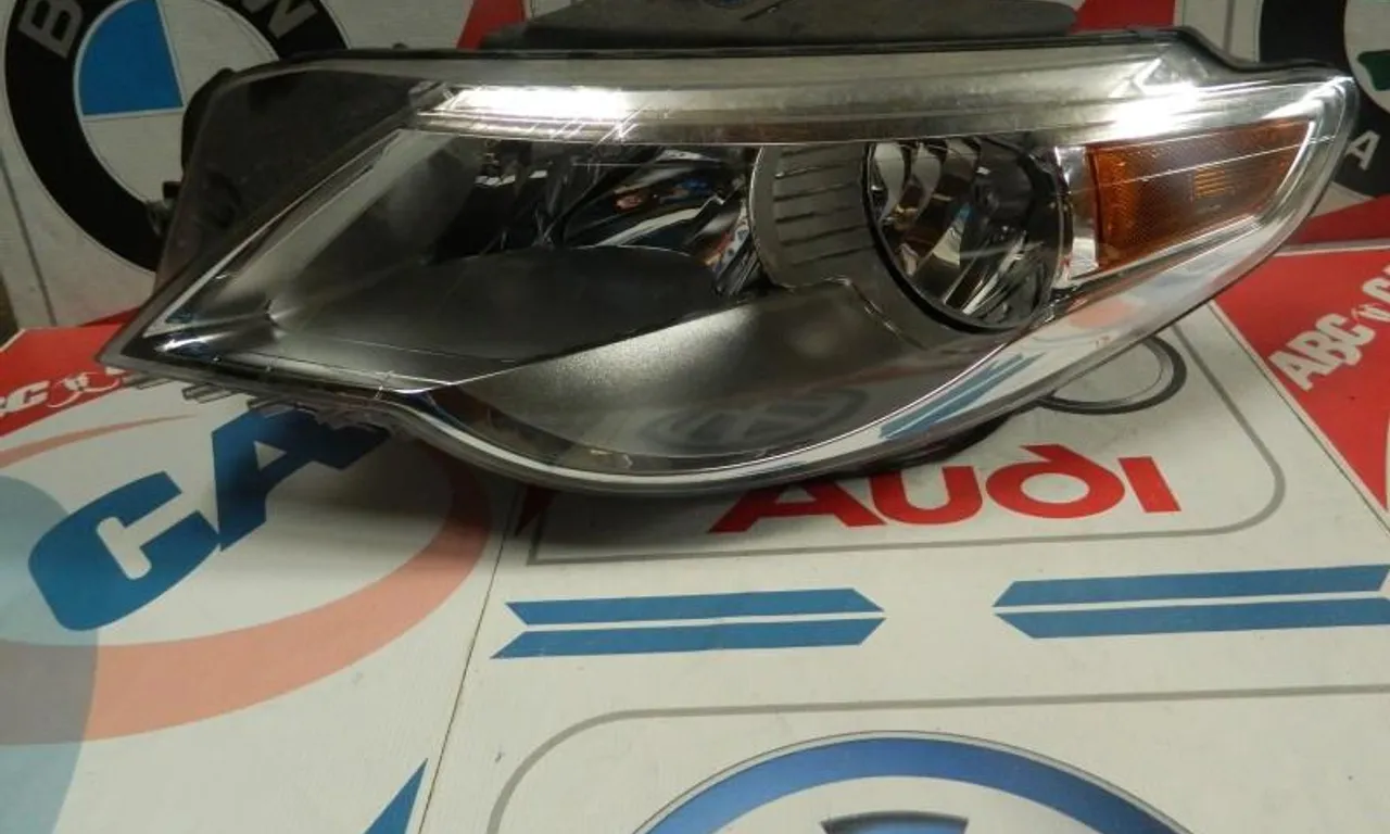 Far stanga VOLKSWAGEN PASSAT CC B6 2008-2012