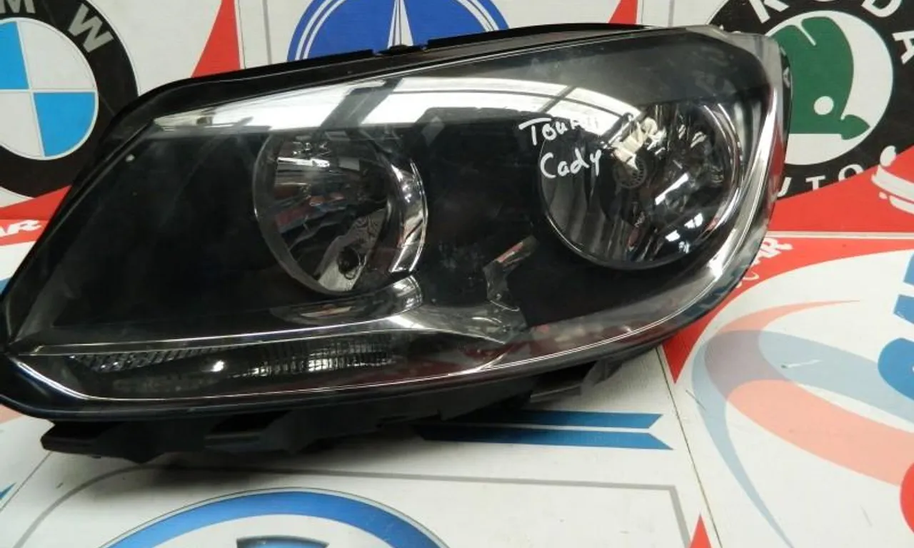 Far stanga VOLKSWAGEN TOURAN VAN 2010-2015