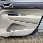 Fata usa interioara dreapta fata JEEP GRAND CHEROKEE IV 2010-2026, vedere frontata