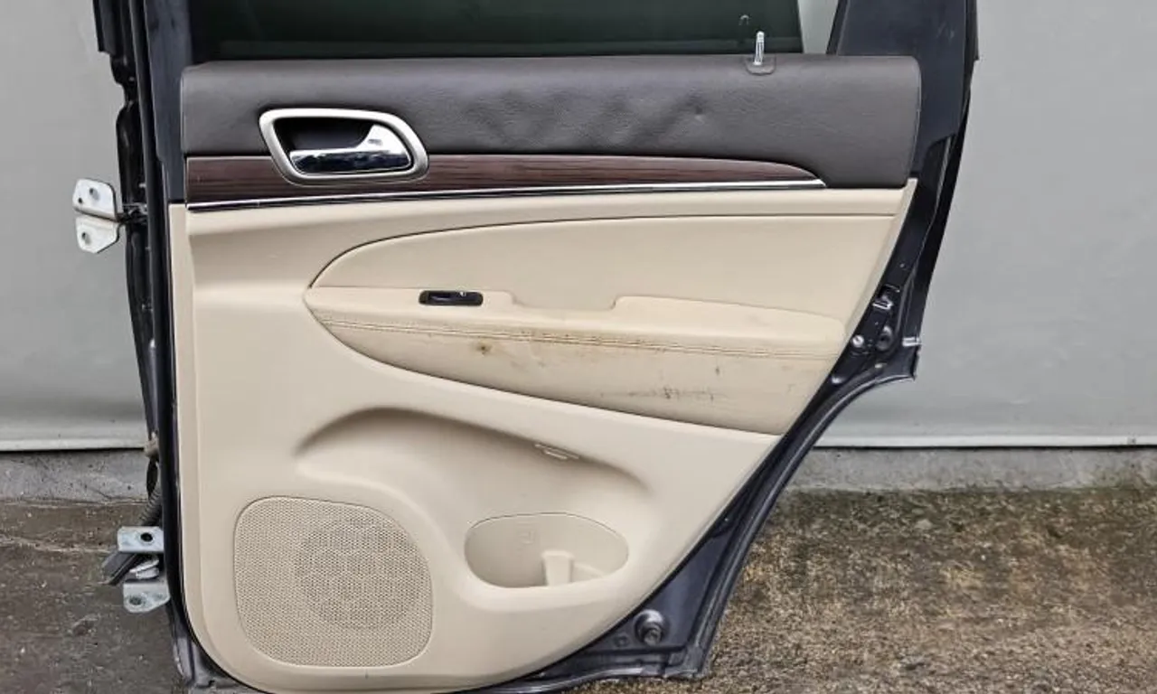 Fata usa interioara dreapta spate JEEP GRAND CHEROKEE IV 2010-null