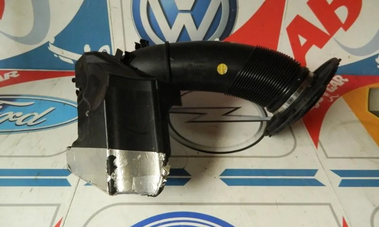 Furtun carcasa filtru aer AUDI A7 Sportback 2010-2019