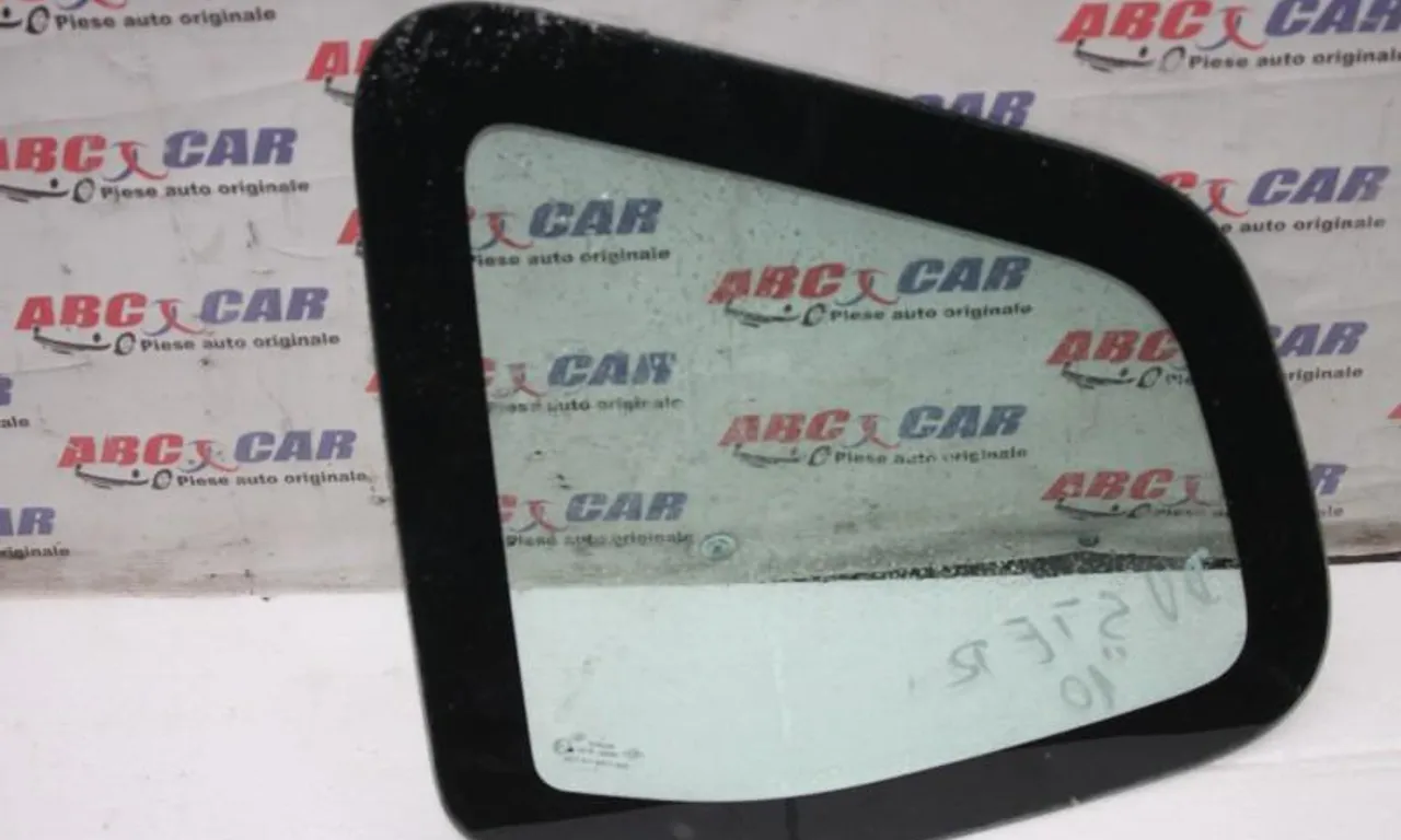 Geam fix caroserie stanga spate DACIA DUSTER 2010-2018