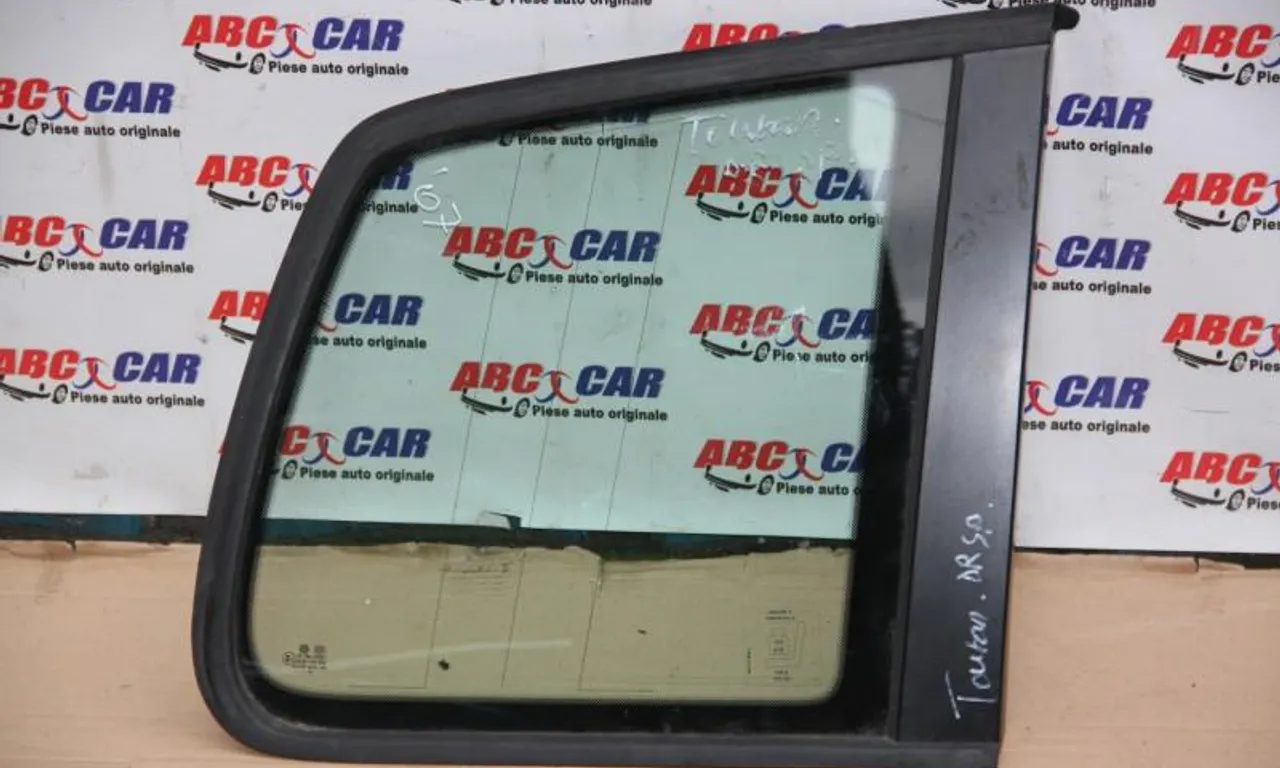 Geam fix dreapta spate VOLKSWAGEN TOURAN 2003-2011