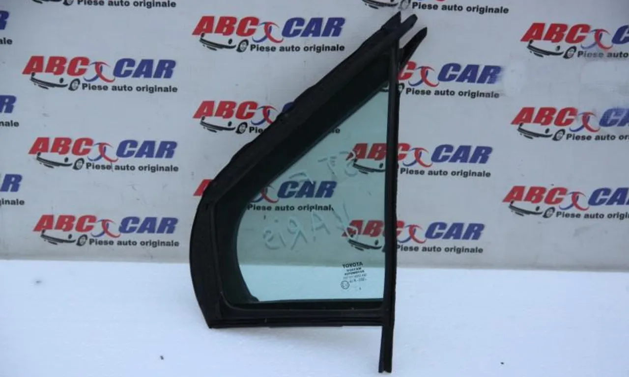 Geam fix usa stanga fata TOYOTA YARIS 2013-null