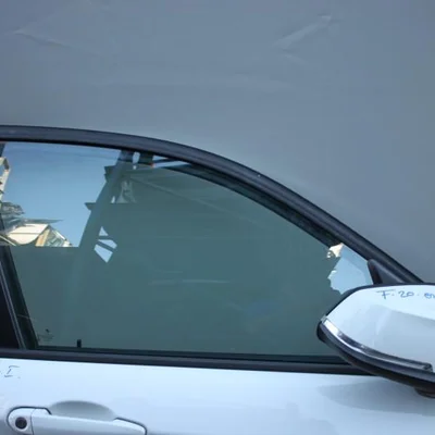 Geam usa culisabil dreapta fata BMW 1 2011-2019, vedere frontata