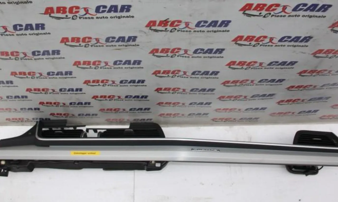 Grila aer bord cu ornament AUDI Q5 2016-null