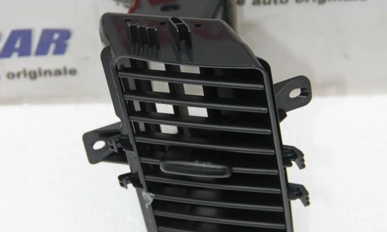 Grila aer bord VOLKSWAGEN CRAFTER 30-35 bus 2006-2016