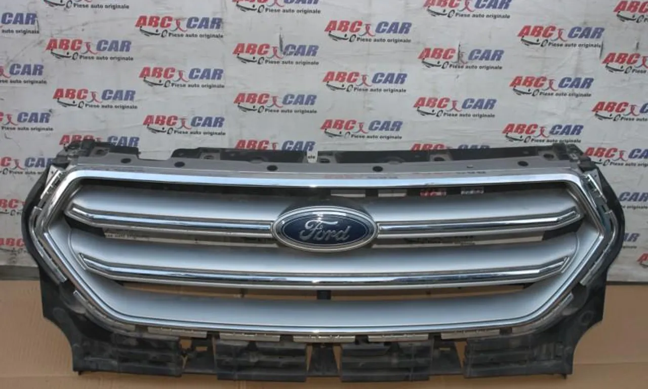 Grila radiatoare FORD KUGA II 2012-null
