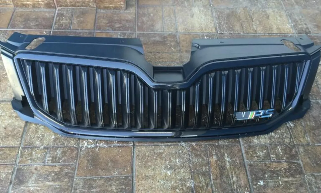 Grila SKODA OCTAVIA III 2012-2020