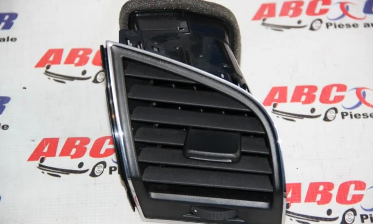 Grila ventilatie bord dreapta SKODA FABIA III 2014-2022