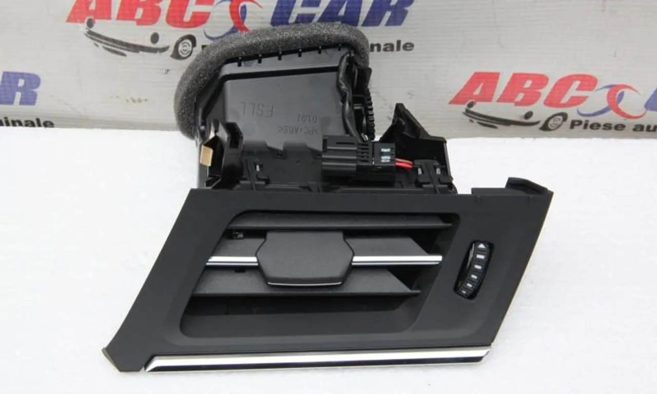 Grila ventilatie bord stanga AUDI A6 C8 2018-null