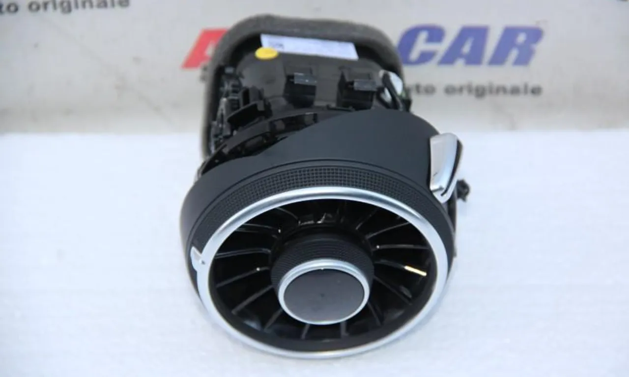 Grila ventilatie centrala dreapta AUDI TT 2014-null