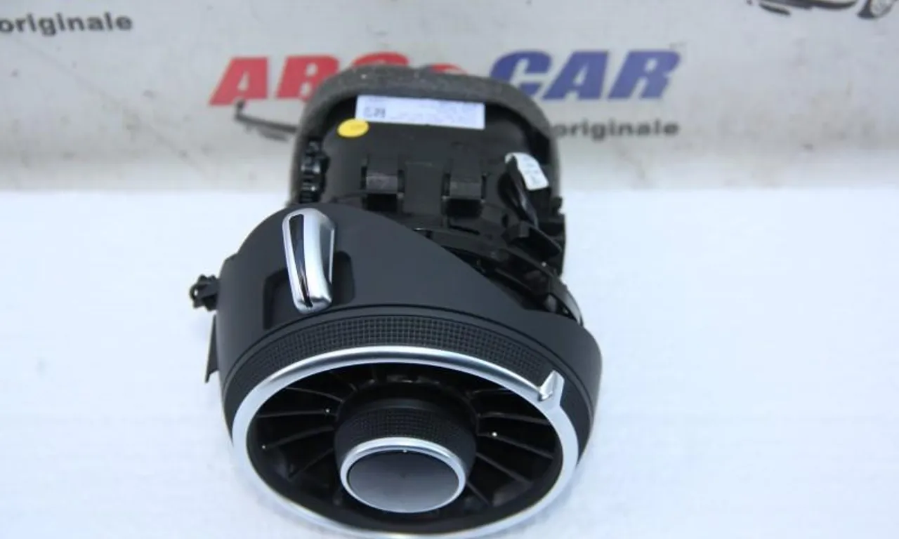 Grila ventilatie centrala stanga AUDI TT 2014-null