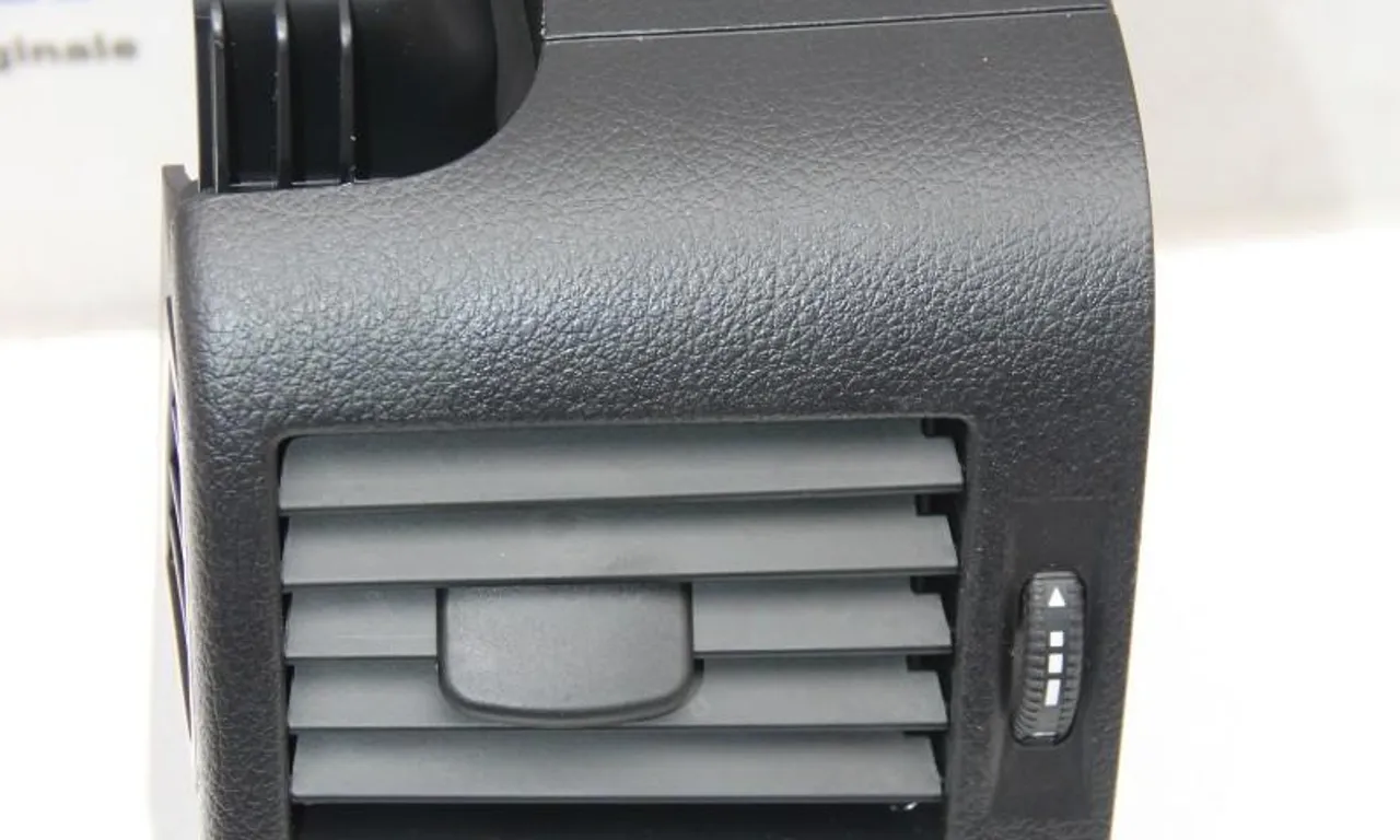 Grila ventilatie VOLKSWAGEN CRAFTER 30-35 bus 2006-2016