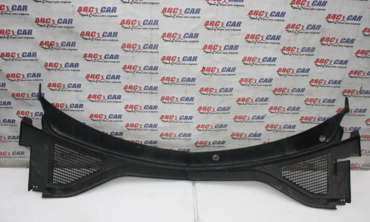 Grilaj stergatoare dreapta VOLKSWAGEN T-ROC 2017-null