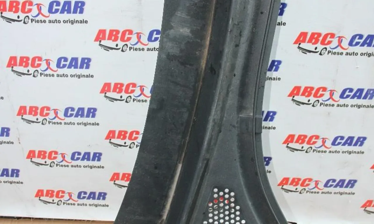 Grilaj stergatoare dreapta VOLKSWAGEN TIGUAN 2016-2024
