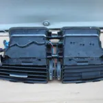 Grile ventilatie mijloc fata MERCEDES C-CLASS 2007-2015 A2048308454, vedere laterala