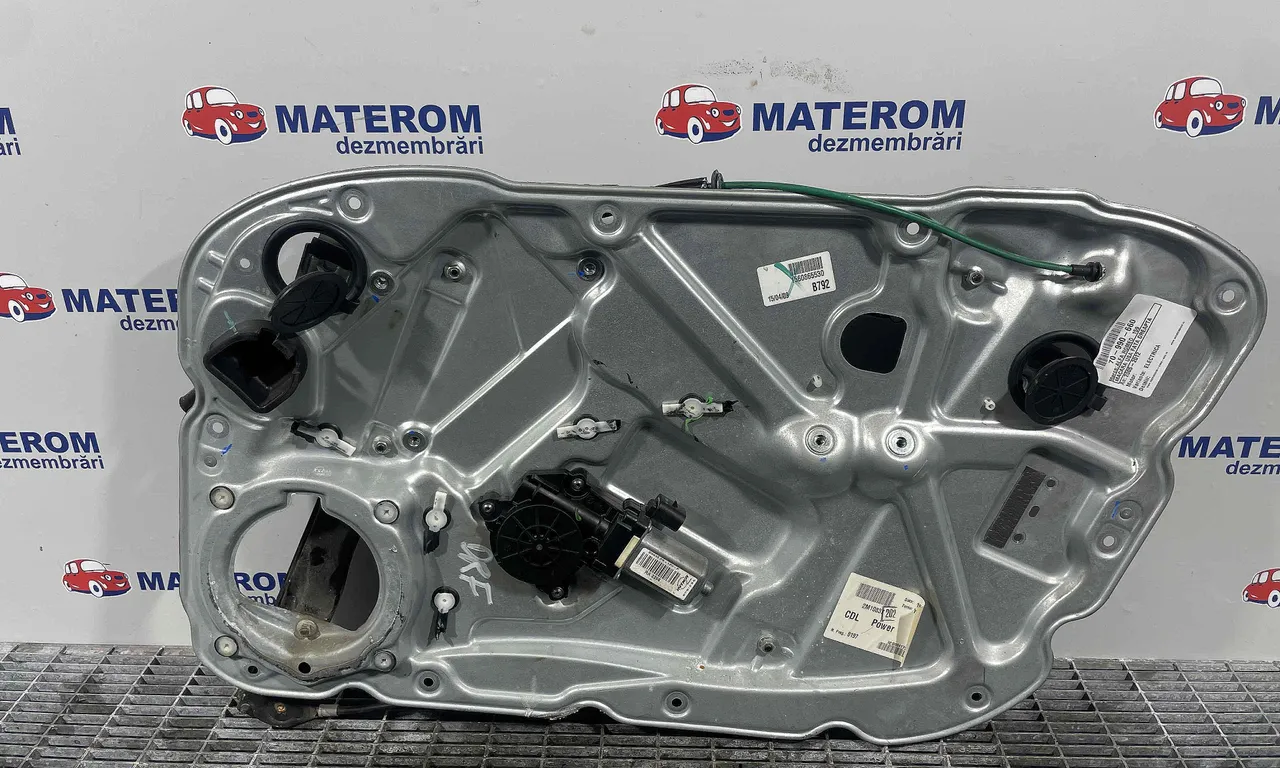 MACARA USA FATA DREAPTA ALFA ROMEO 159 2005-2012