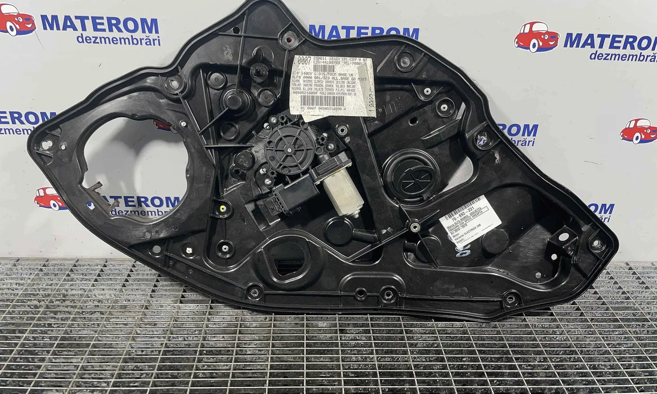 MACARA USA SPATE DREAPTA ALFA ROMEO GIULIETTA 2010-2020