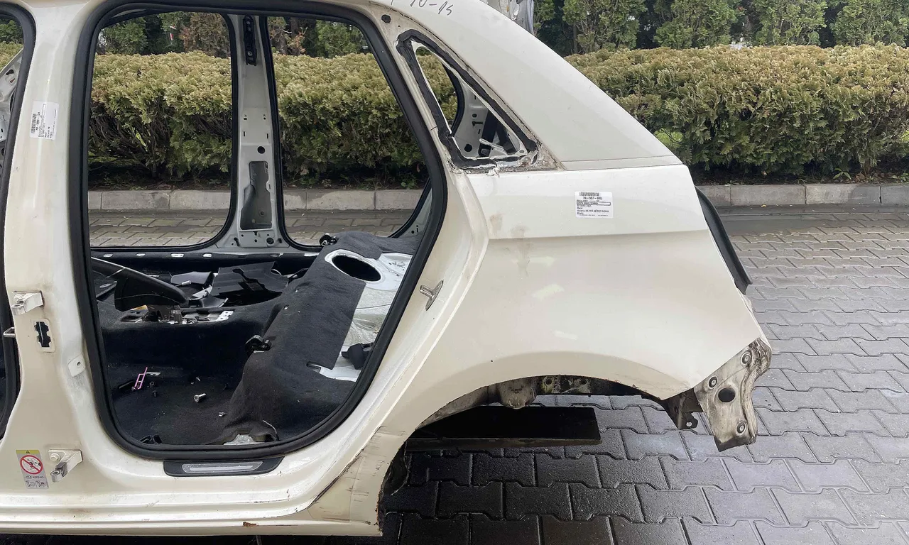ARIPA SPATE STANGA AUDI A1 2010-2019