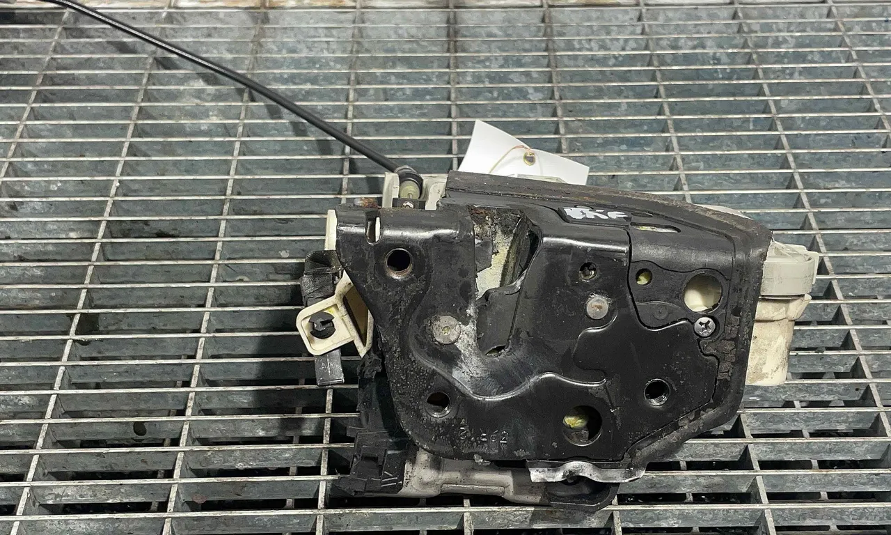 INCUIETOARE USA FATA DREAPTA AUDI A1 2010-2019