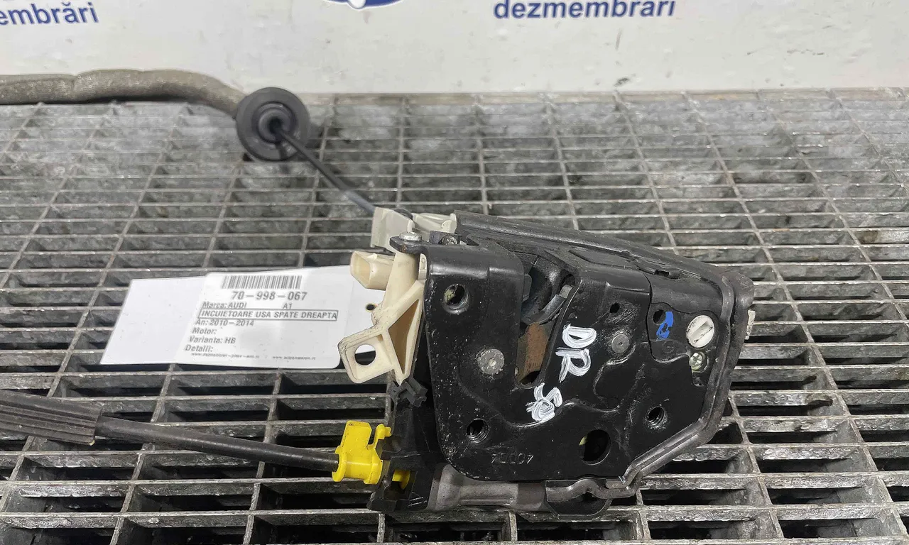 INCUIETOARE USA SPATE DREAPTA AUDI A1 2010-2019