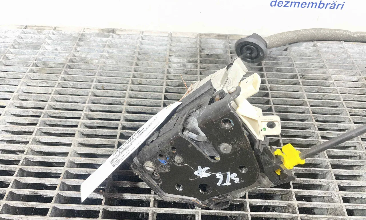 INCUIETOARE USA SPATE STANGA AUDI A1 2010-2019