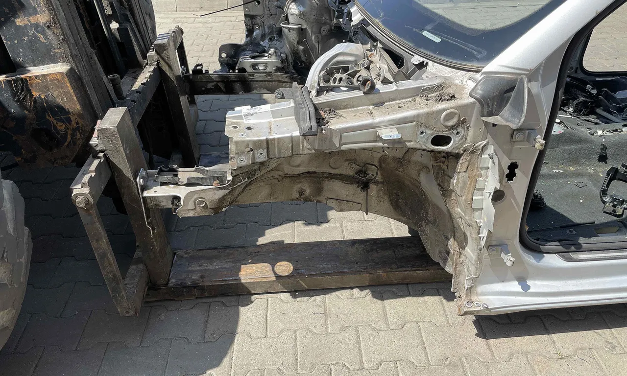 LONJERON STANGA AUDI A1 2010-2019