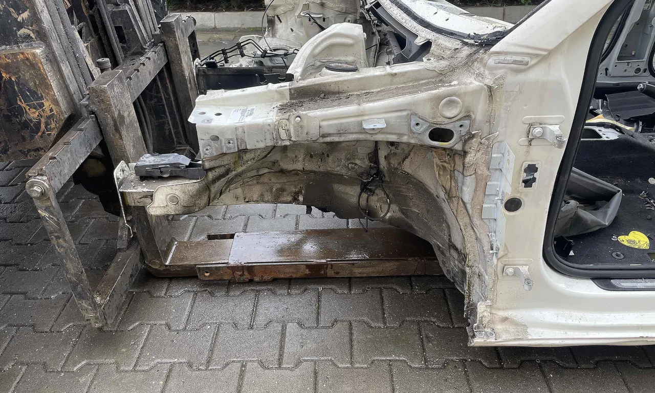 LONJERON STANGA AUDI A1 2010-2019