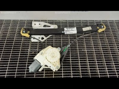 MACARA USA SPATE DREAPTA AUDI A1 2010-2019 oe 8X4839462A, vedere frontata