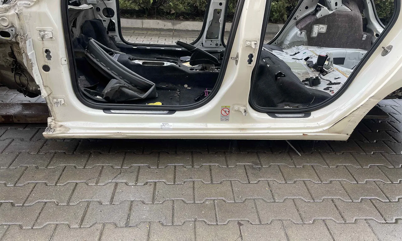 PRAG STANGA AUDI A1 2010-2019