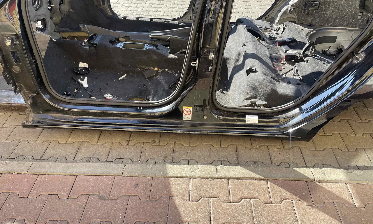 PRAG STANGA AUDI A1 2010-2019