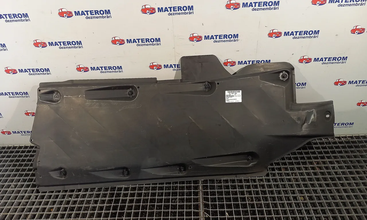 SCUT SUB MASINA AUDI A1 2010-2019