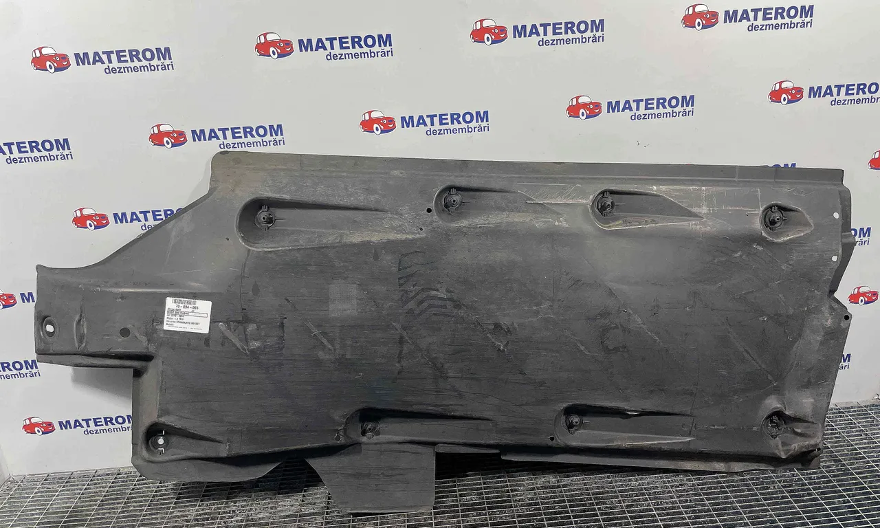 SCUT SUB MASINA AUDI A1 2010-2019