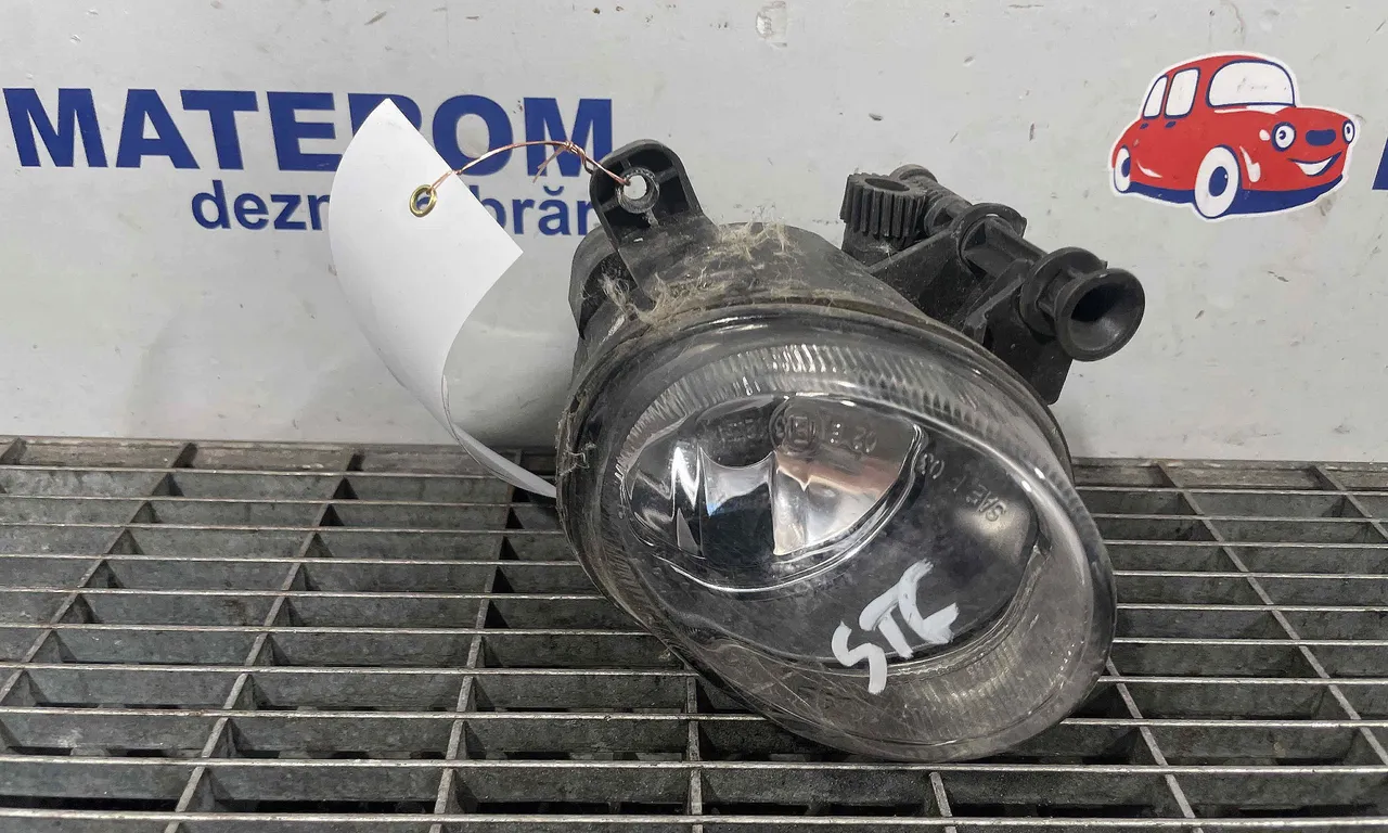 HALOGEN STANGA AUDI A1 2010-2019