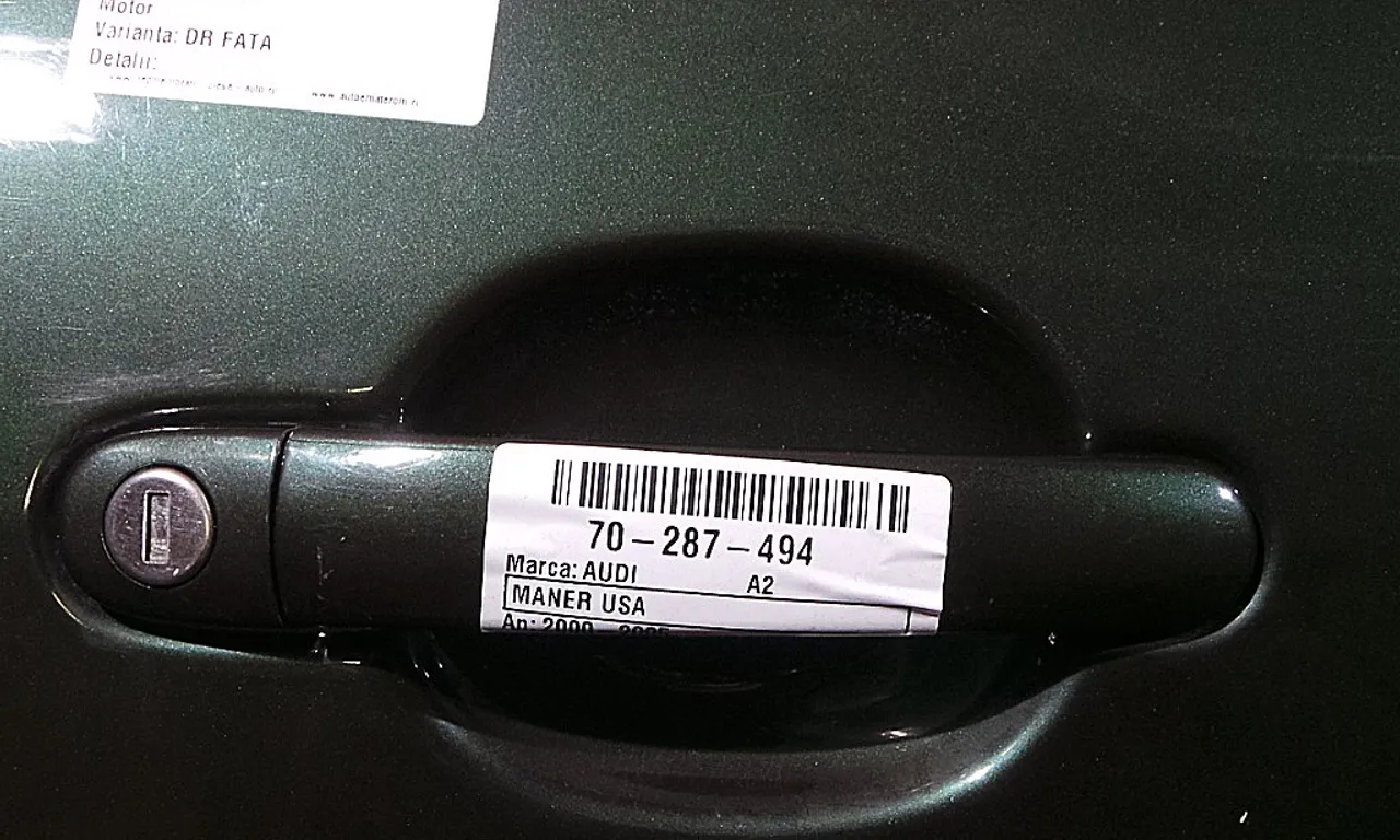 MANER USA FATA DREAPTA AUDI A2 2000-2005