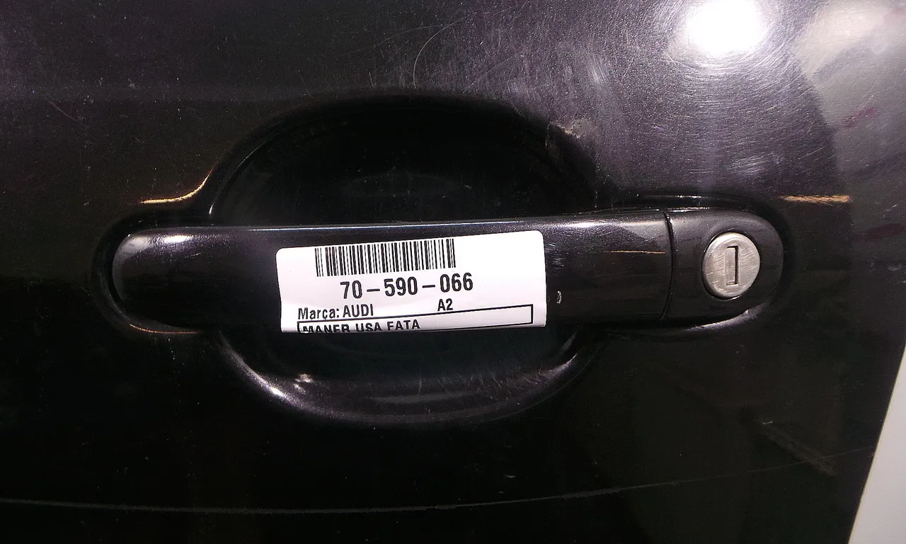 MANER USA FATA STANGA AUDI A2 2000-2005