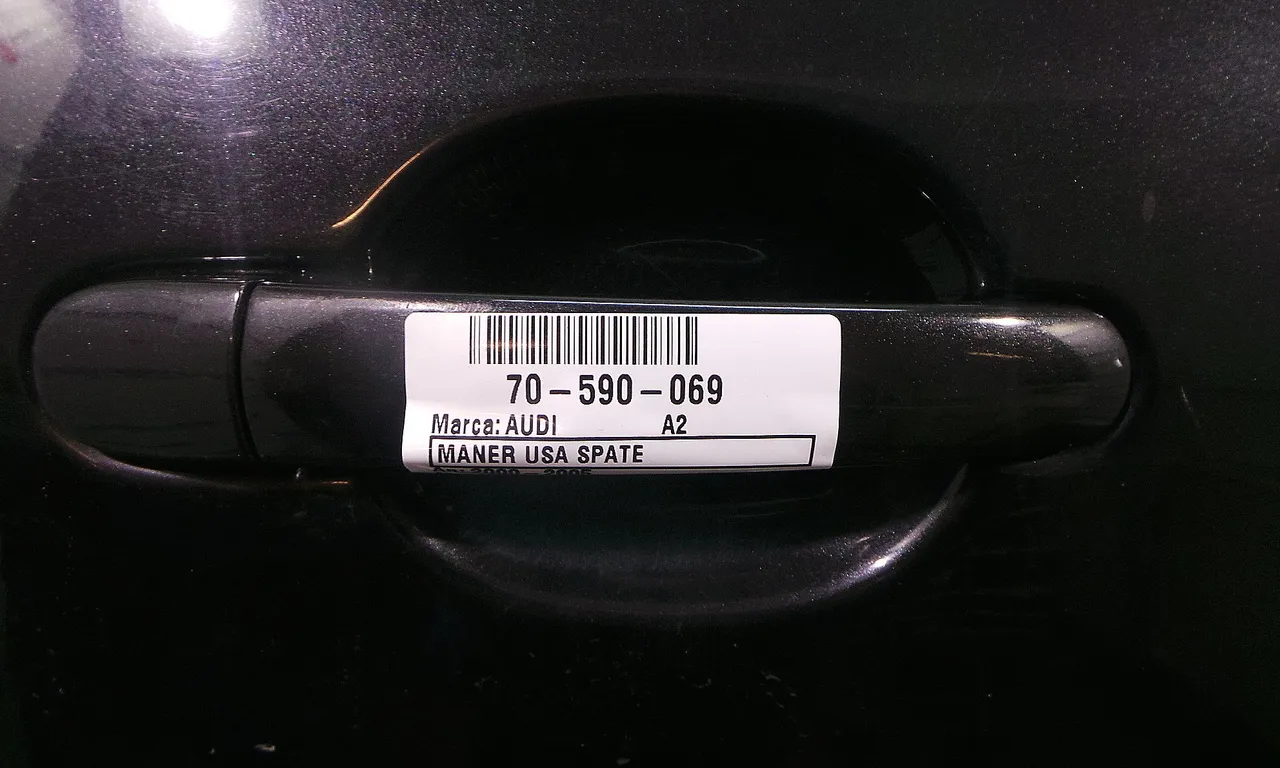 MANER USA SPATE DREAPTA AUDI A2 2000-2005