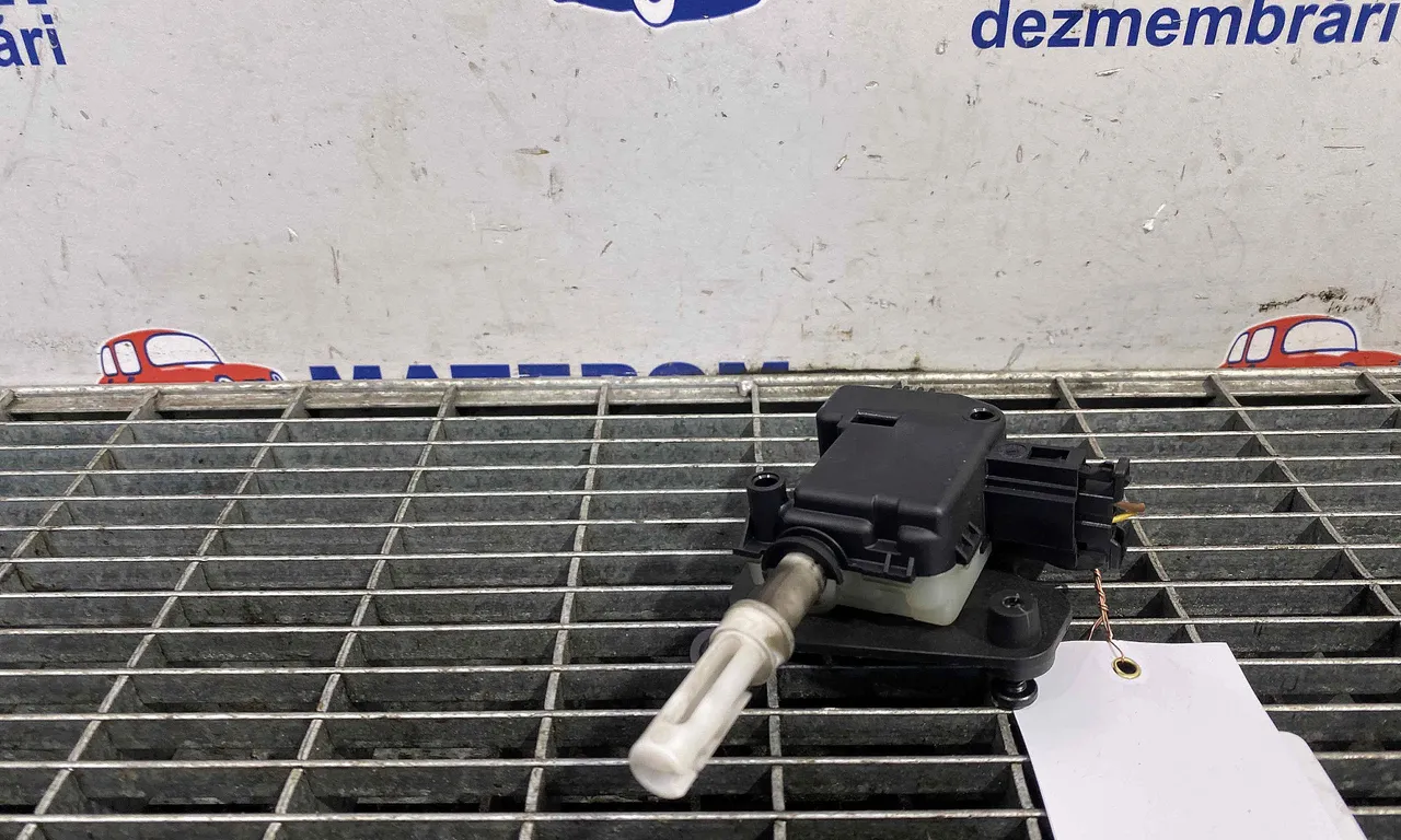 MOTORAS DESCHIDERE AUDI A3 1996-2006