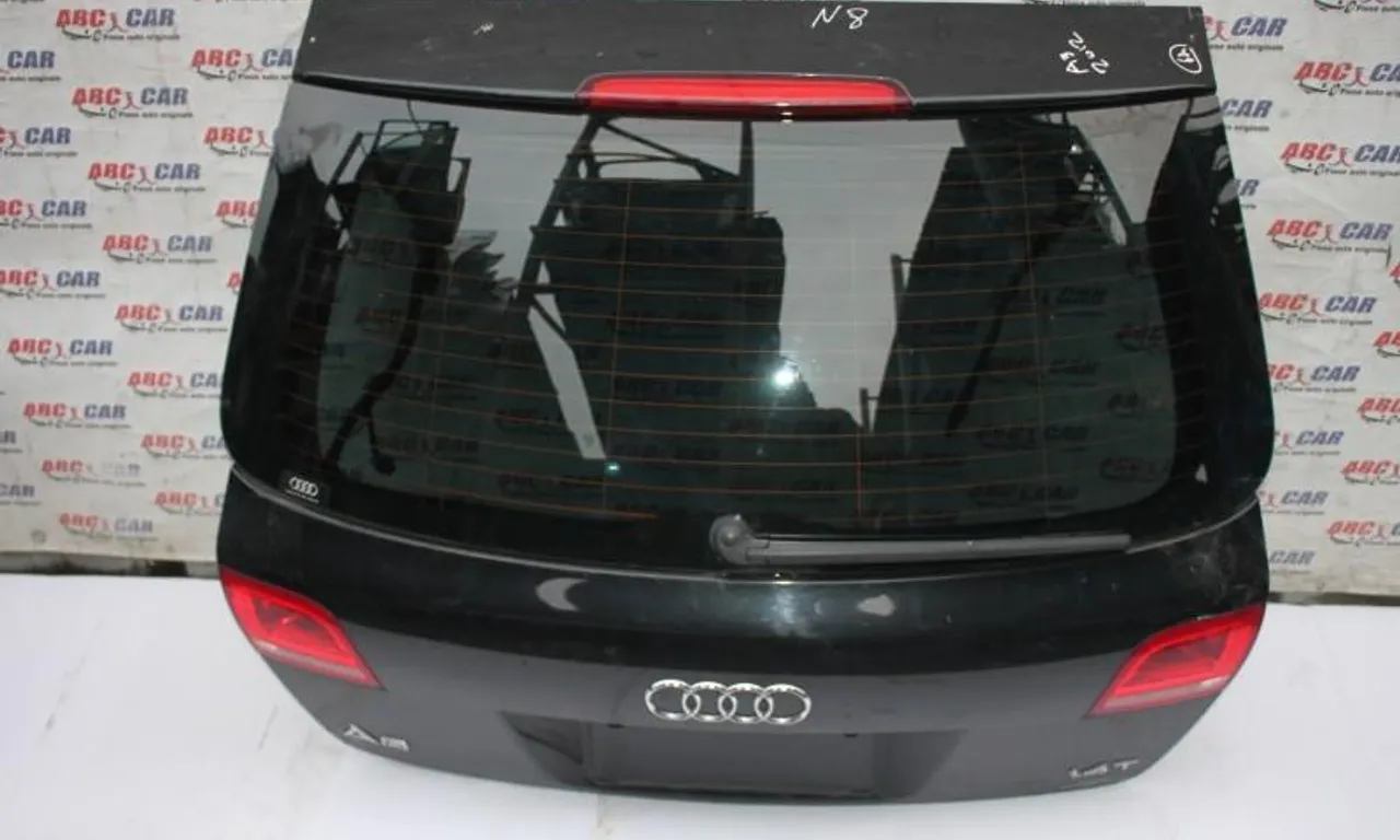 Haion cu luneta AUDI A3 2003-2013