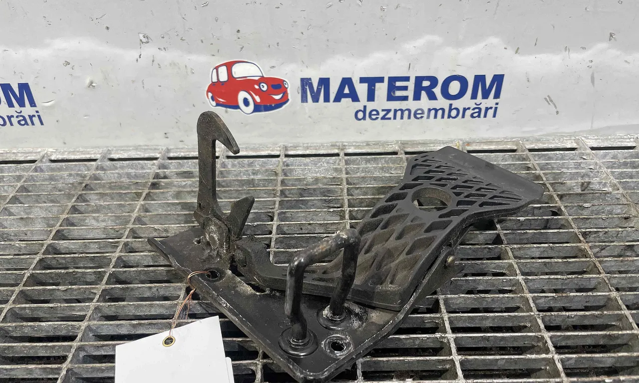 INCUIETOARE CAPOTA FATA AUDI A3 2003-2013