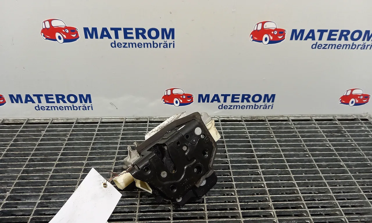 INCUIETOARE USA FATA DREAPTA AUDI A3 2003-2013