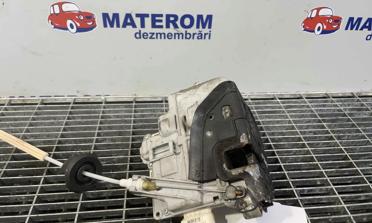 INCUIETOARE USA FATA DREAPTA AUDI A3 2003-2013