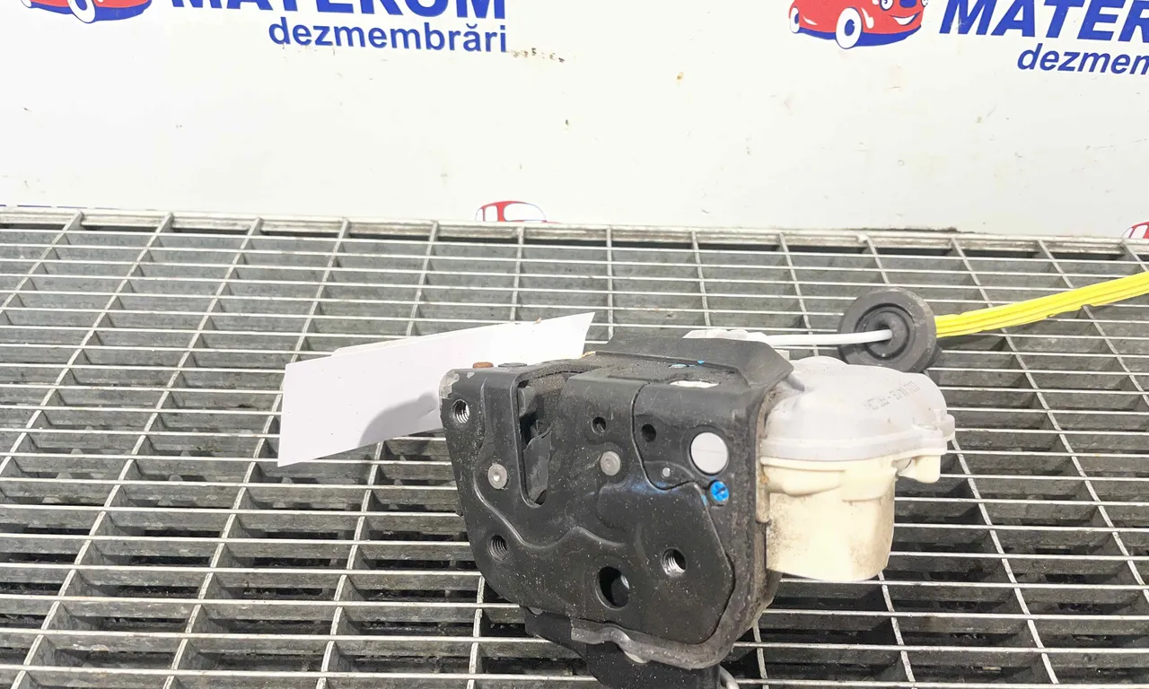 INCUIETOARE USA FATA DREAPTA AUDI A3 2003-2013